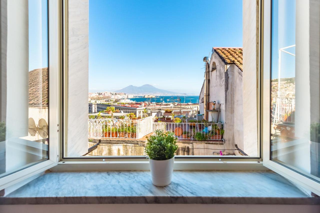 Seaview Apartment In Posillipo By Wonderful Italy Peschiera del Garda Eksteriør bilde